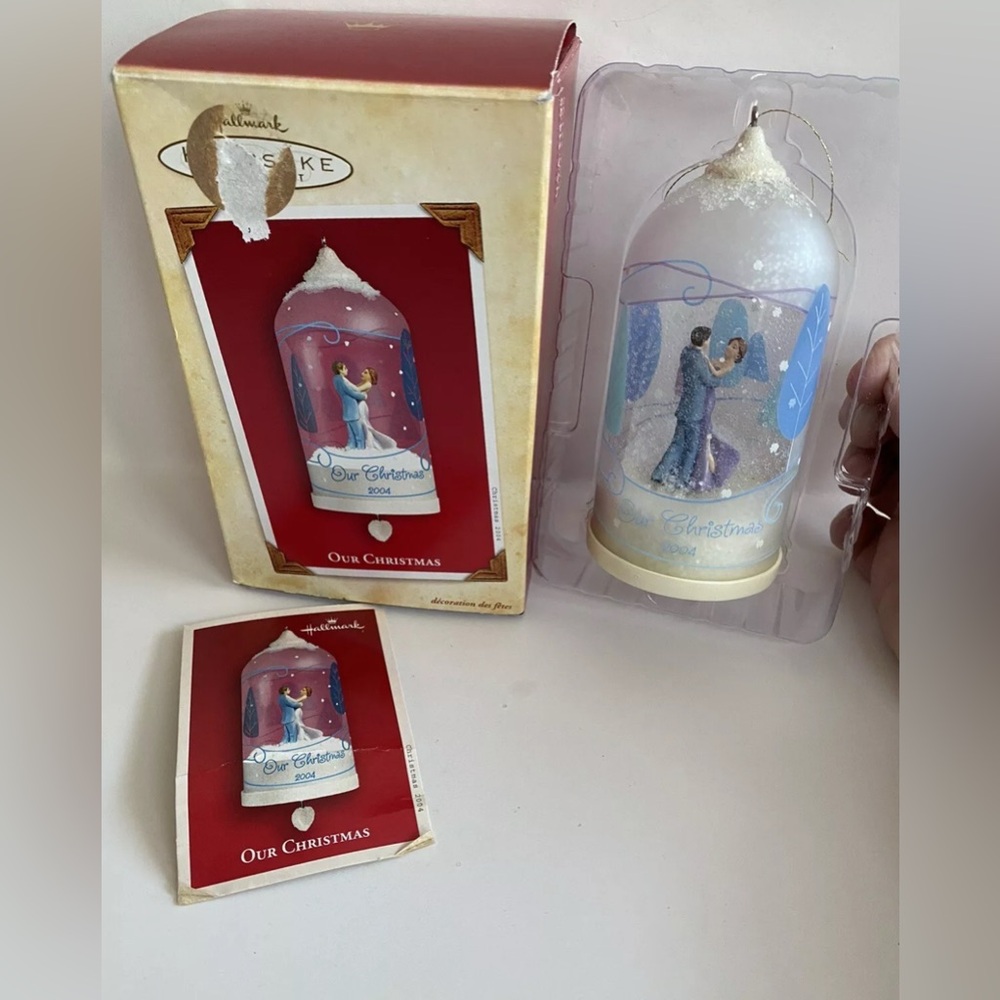 Our Christmas Hallmark Keepsake 2004 Original Box And Card Couple Twirls